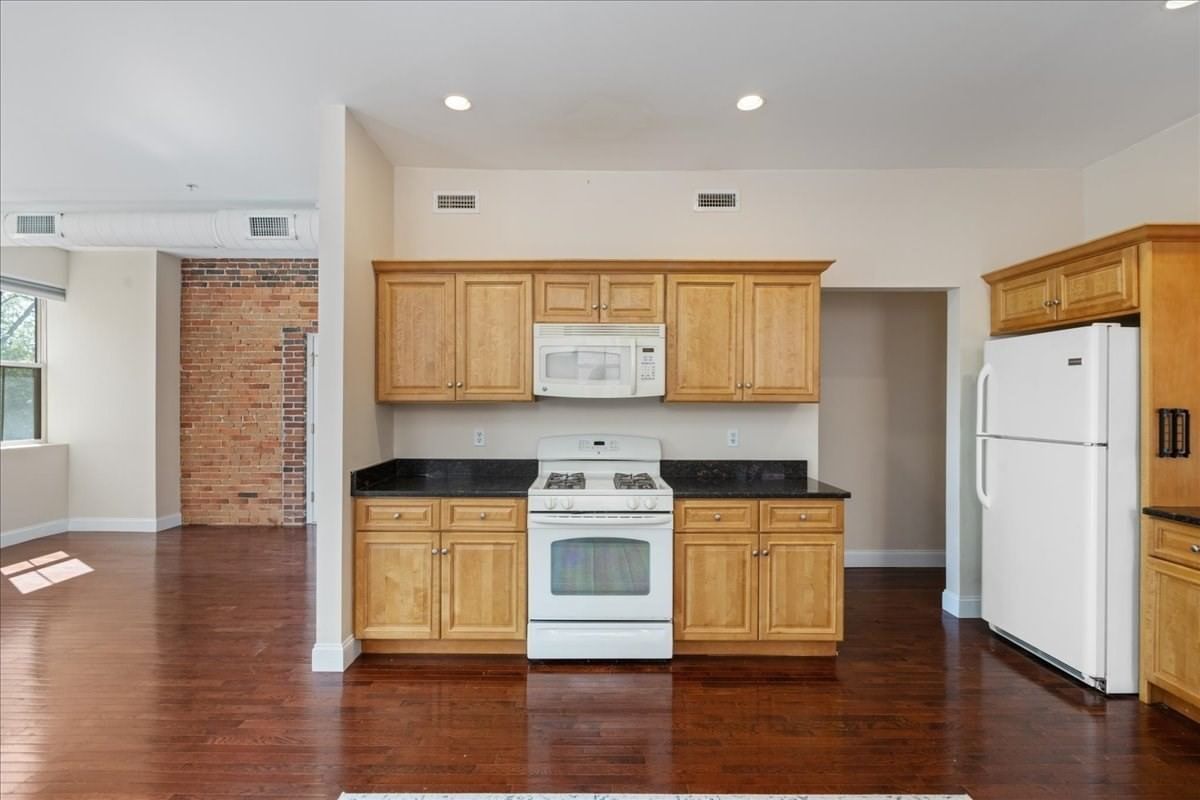 24 Washington St #301 Haverhill — Photo 5 of 30