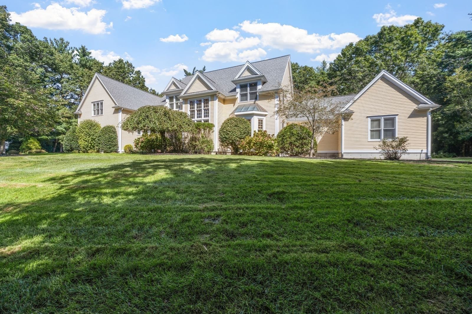 234 Country Club Way Kingston — Photo 3 of 41
