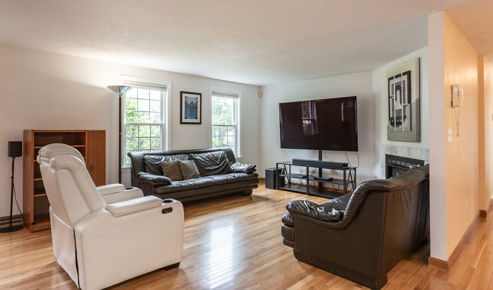 27 Gretchen Way Raynham — Photo 13 of 40