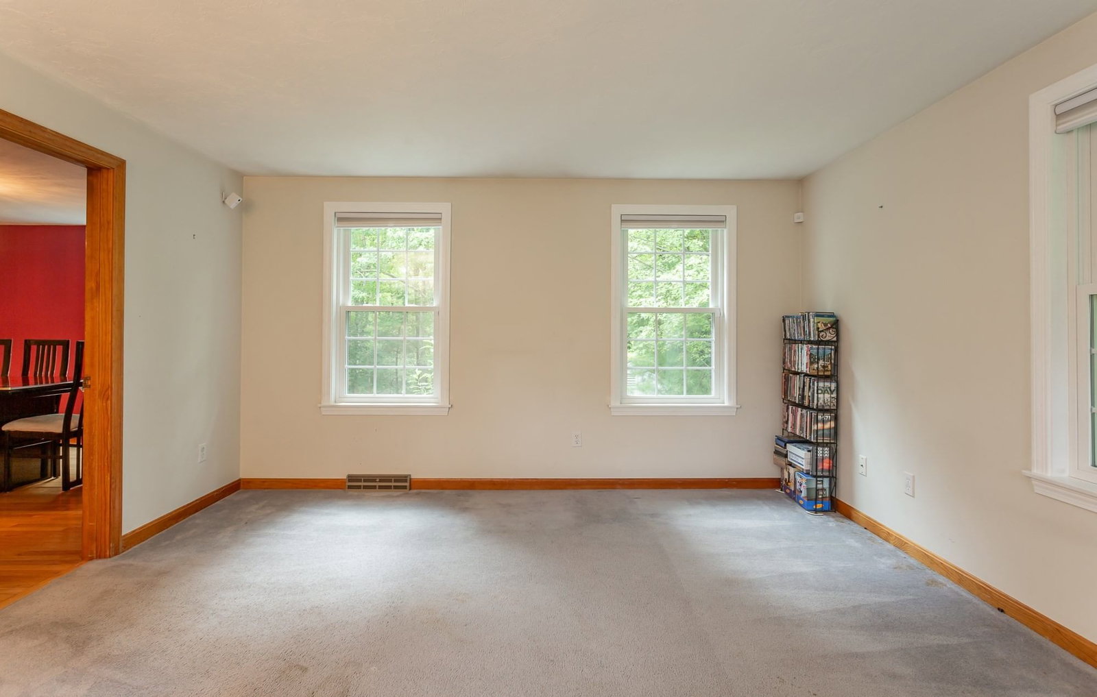 27 Gretchen Way Raynham — Photo 17 of 40