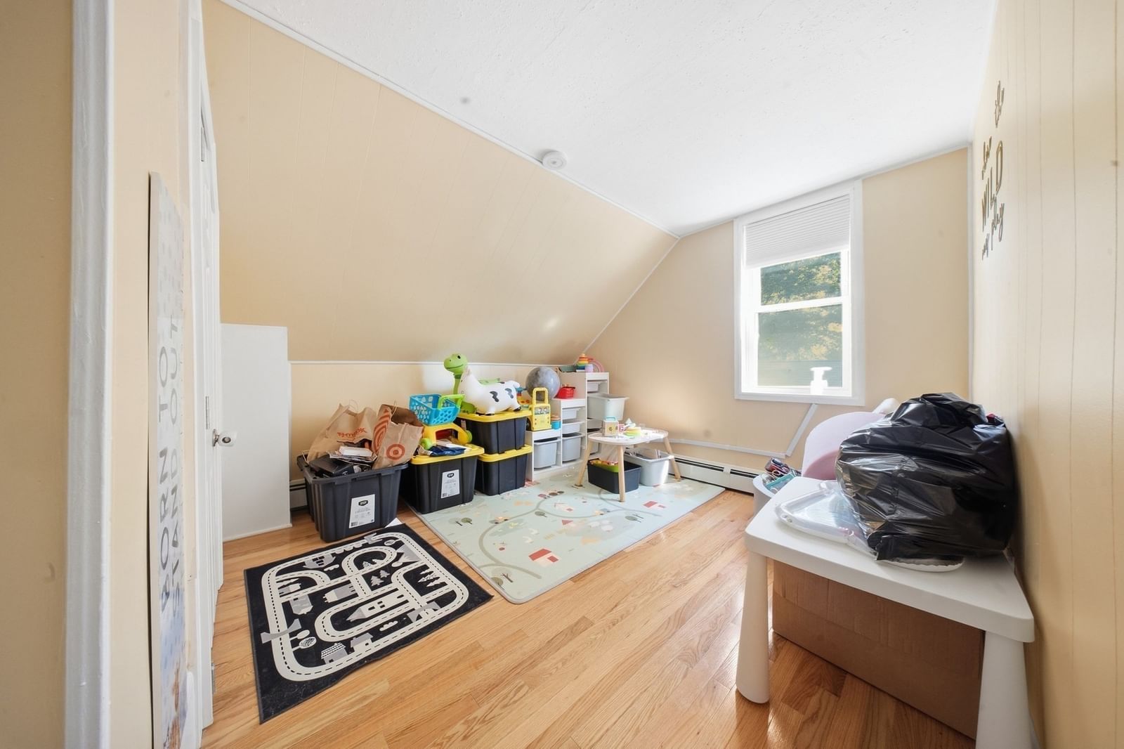 128 Howe St Marlborough — Photo 7 of 41