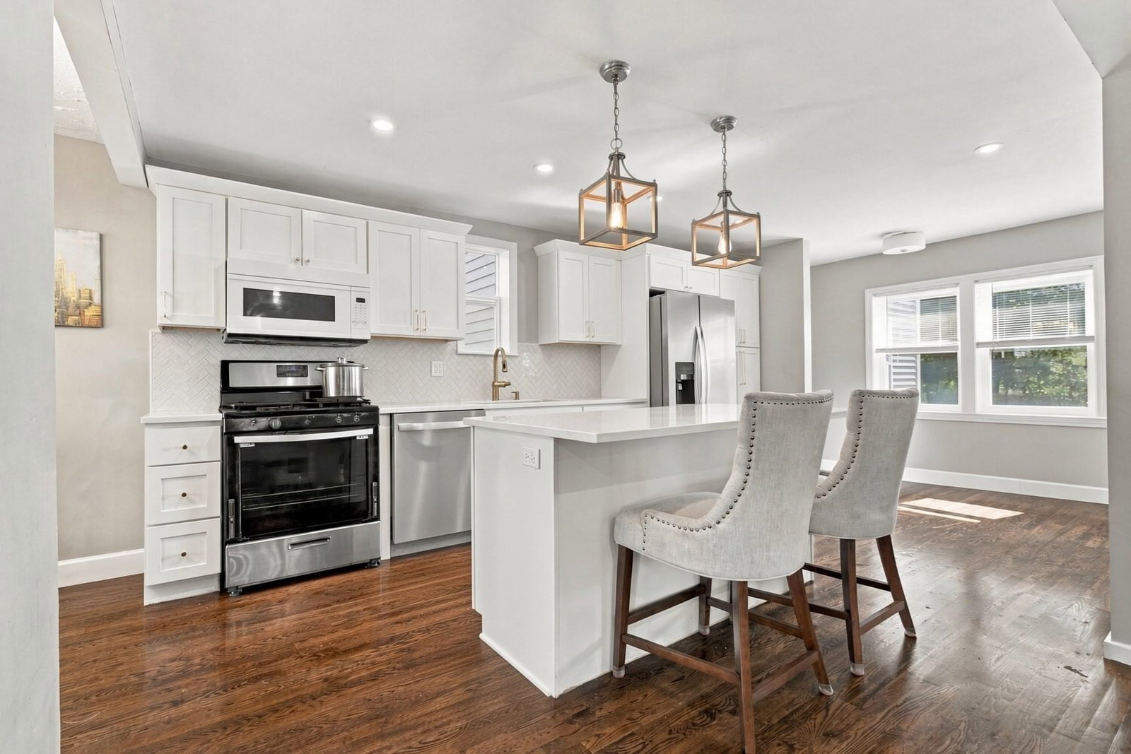 463 Pleasant Street East Bridgewater — Photo 10 of 36