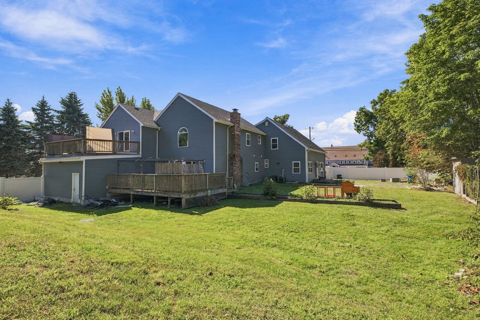 463 Pleasant Street East Bridgewater — Photo 33 of 36