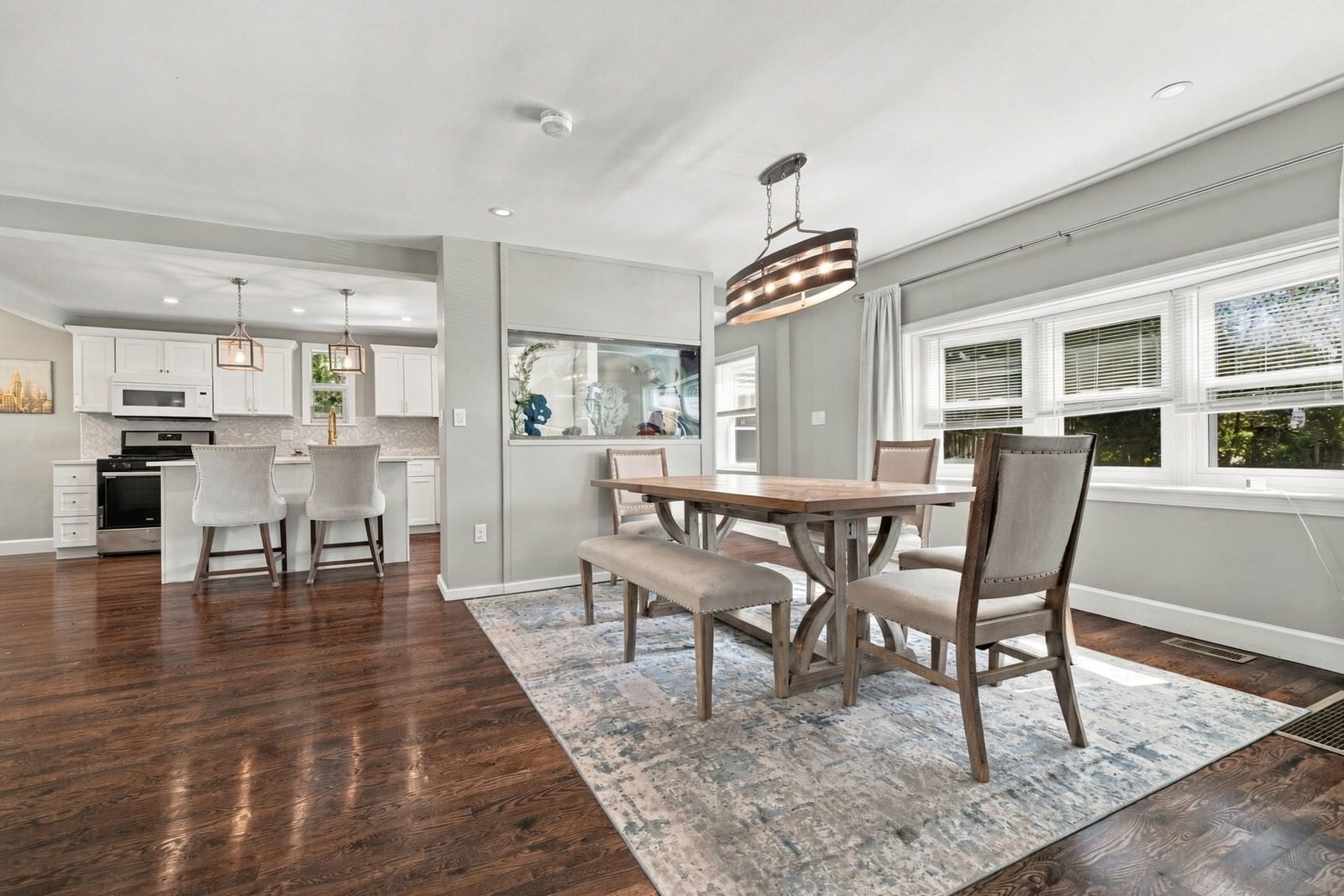 463 Pleasant Street East Bridgewater — Photo 4 of 36