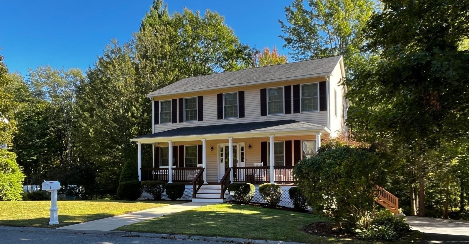 8 Pinewood Rd Amesbury — Photo 1 of 33