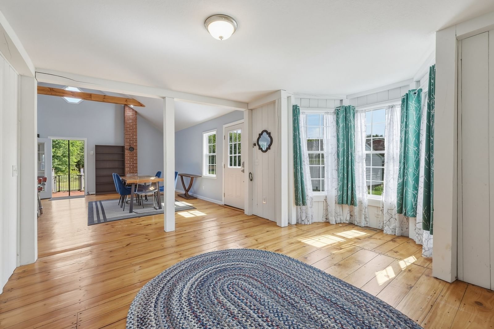 121 S. Washington Street Belchertown — Photo 21 of 42