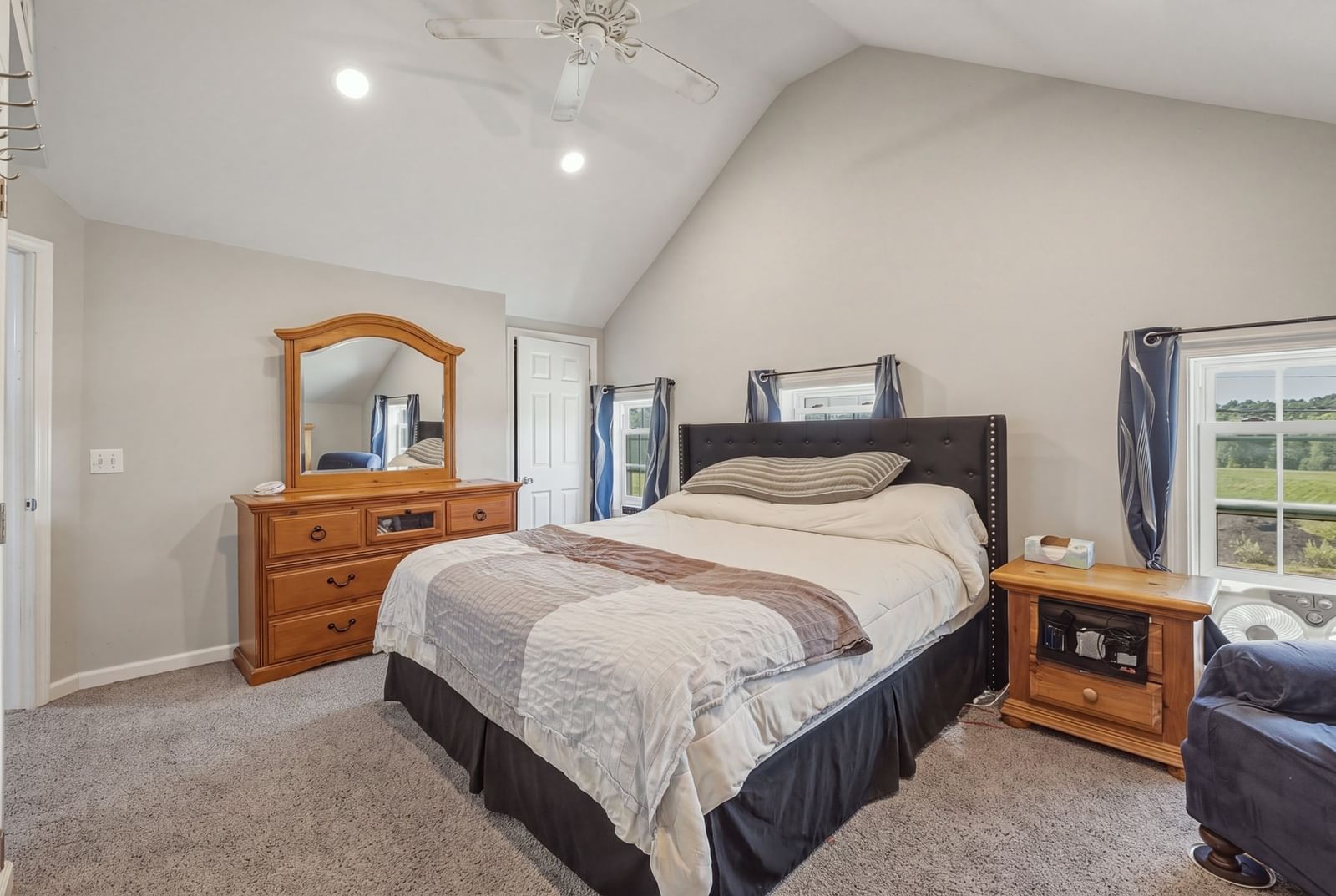 121 S. Washington Street Belchertown — Photo 33 of 42