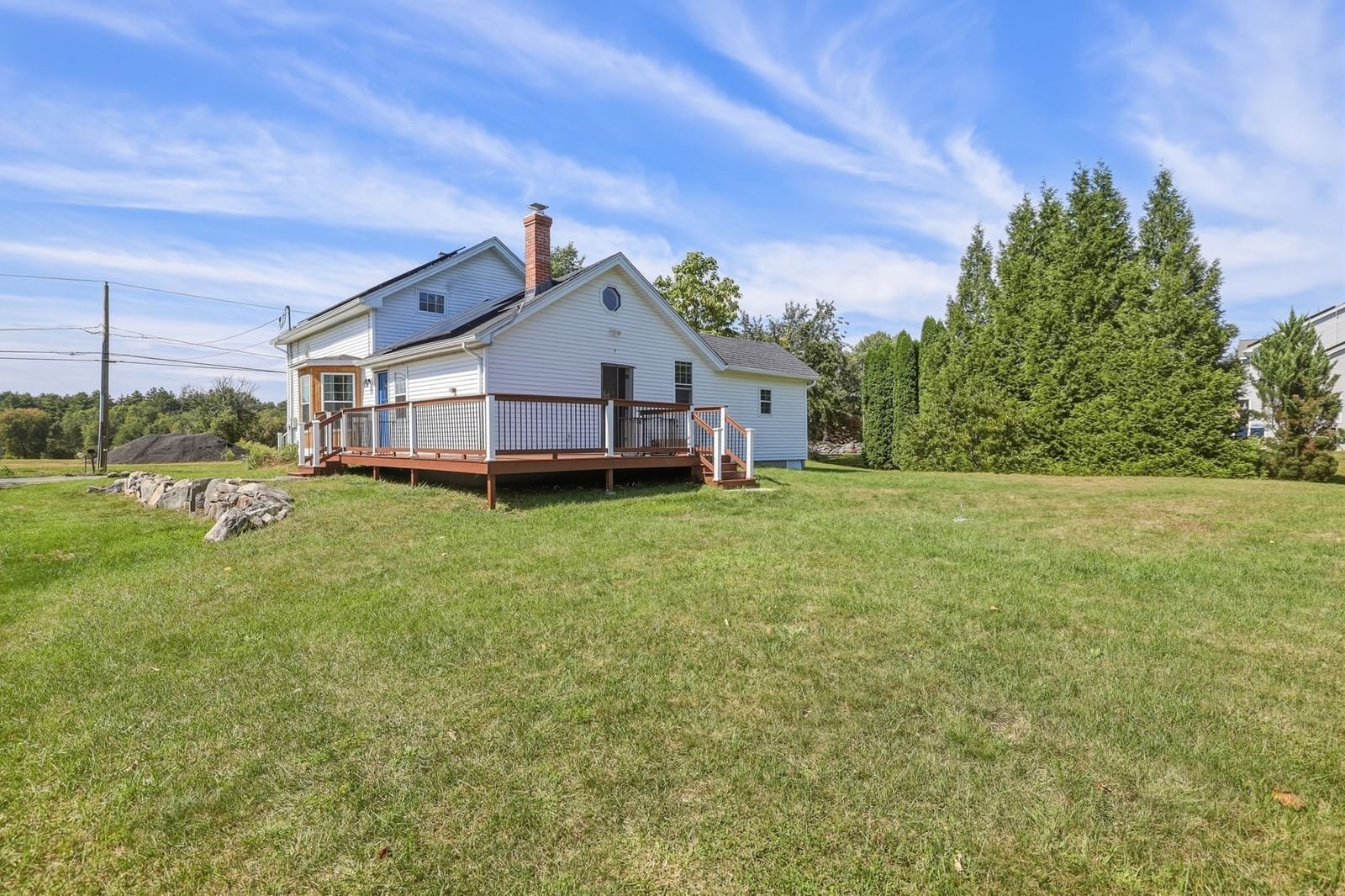 121 S. Washington Street Belchertown — Photo 5 of 42
