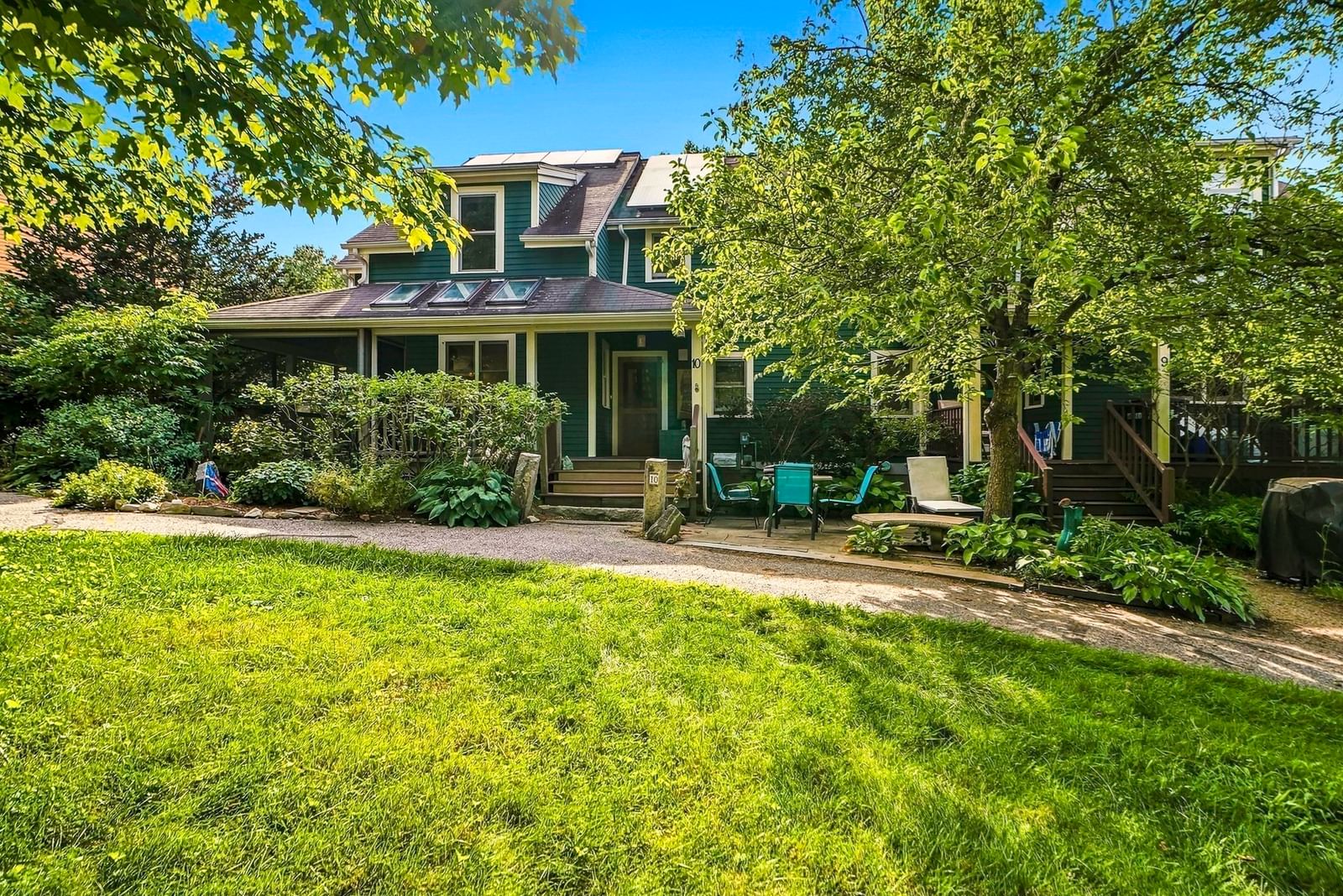 Property at 10 Half Moon Hill #10, Acton, MA 01720