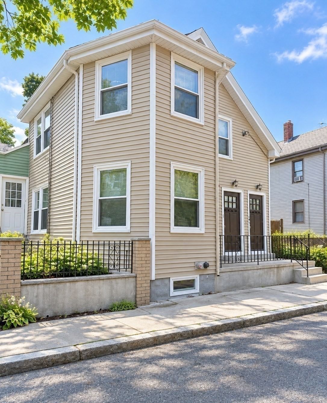 2 Auburn Ave #2 Somerville — Photo 14 of 16