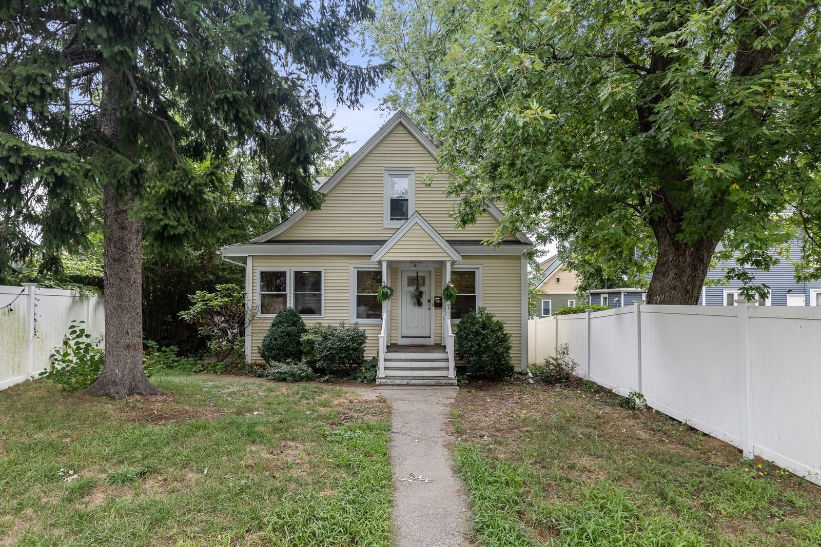 Property at 7 Kane St, Boston, MA 02125