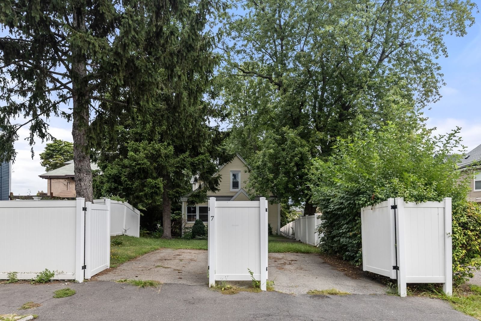 7 Kane St Boston — Photo 17 of 21