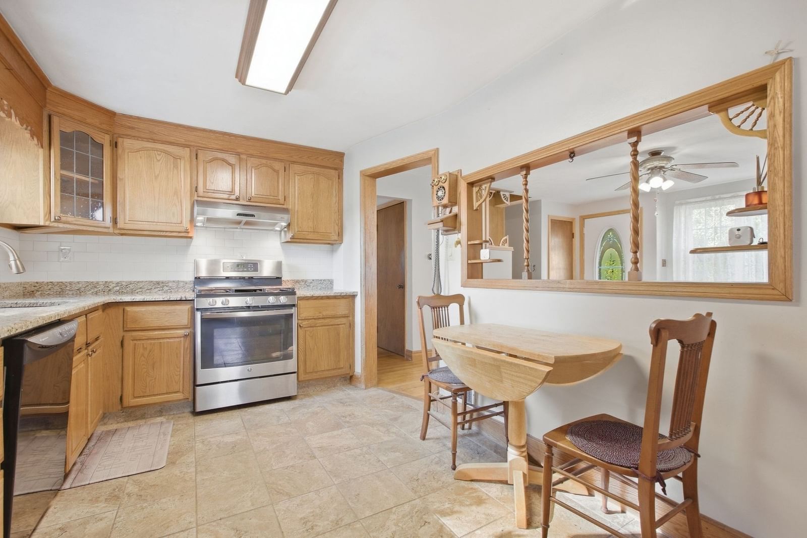 1259 Shawsheen St Tewksbury — Photo 11 of 42