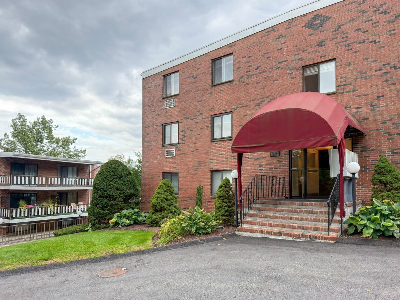 80 N Warren St Unit 37
