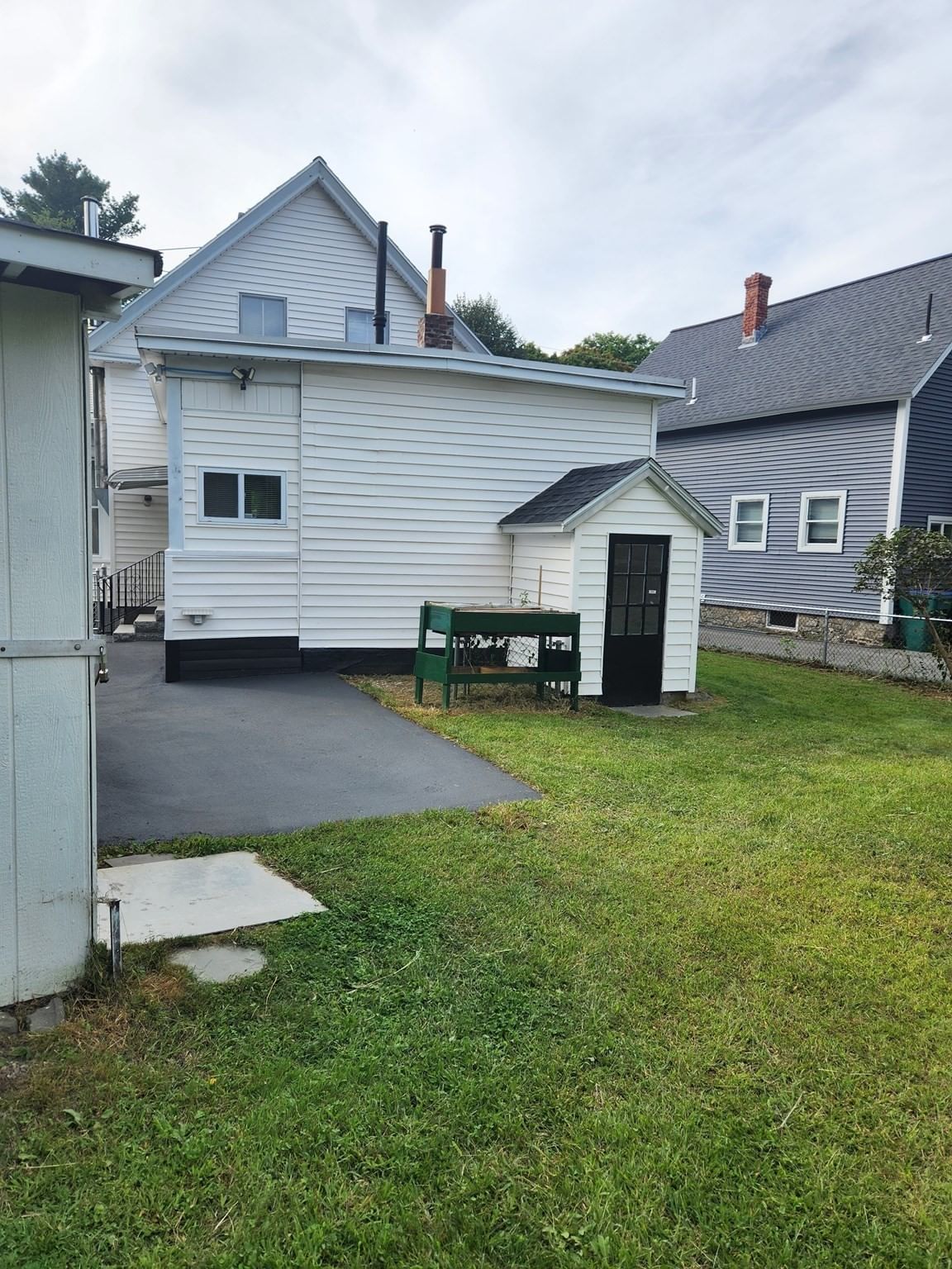 37 Barclay  Street Lowell — Photo 10 of 40