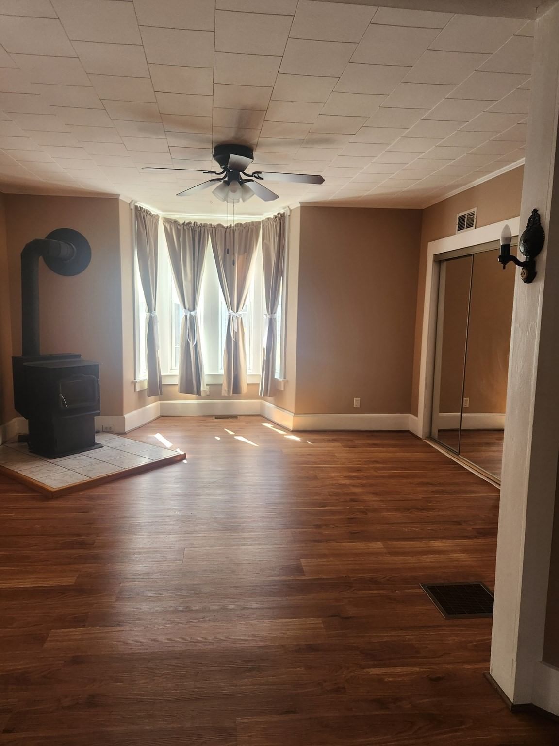 37 Barclay  Street Lowell — Photo 18 of 40