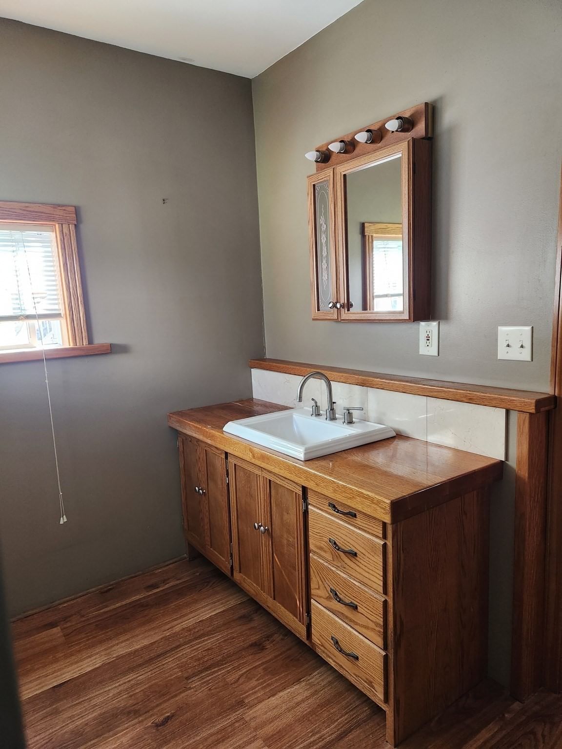 37 Barclay  Street Lowell — Photo 23 of 40