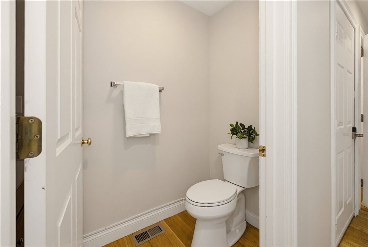 10 Charnstaff Lane #202 Billerica — Photo 14 of 42