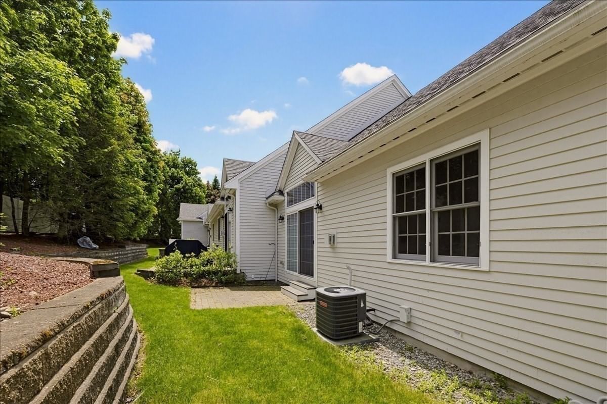 10 Charnstaff Lane #202 Billerica — Photo 37 of 42