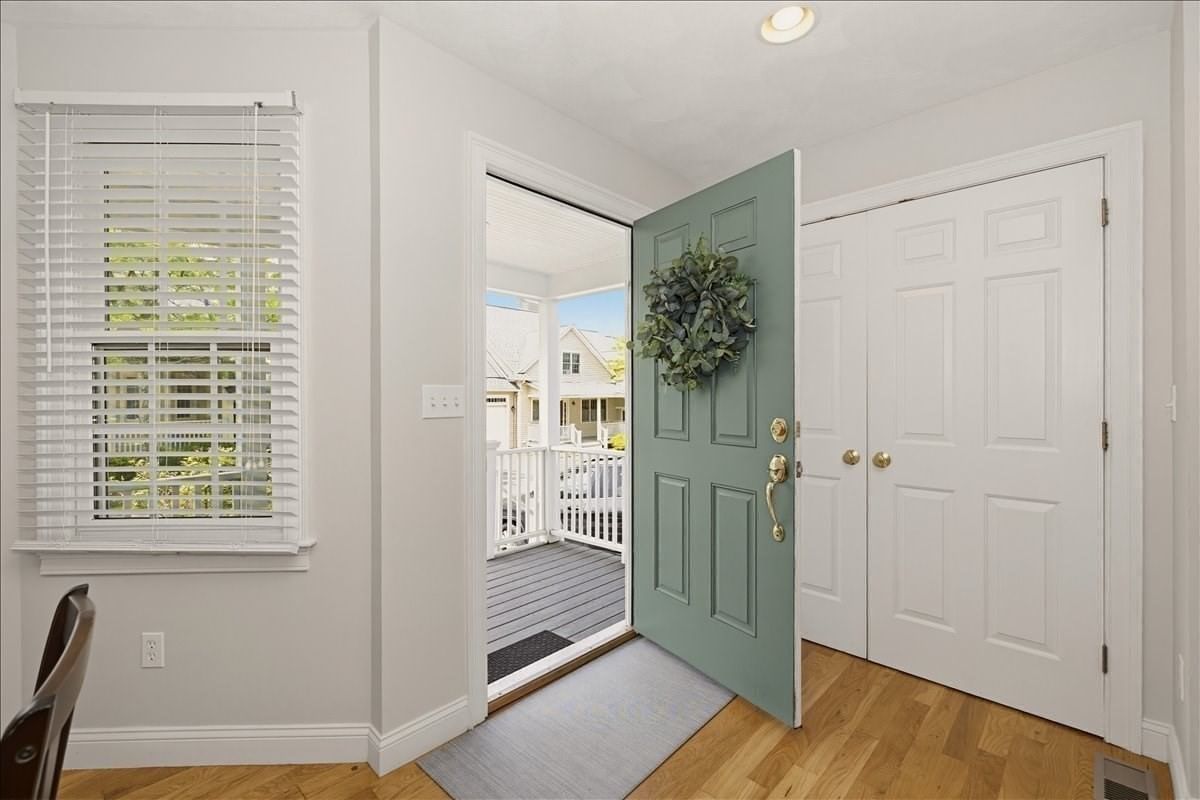10 Charnstaff Lane #202 Billerica — Photo 4 of 42