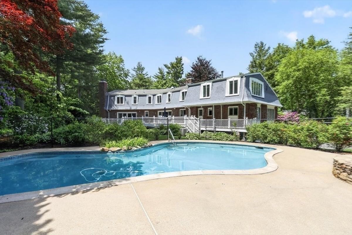 1 Grist Mill Lane Hingham — Photo 26 of 38
