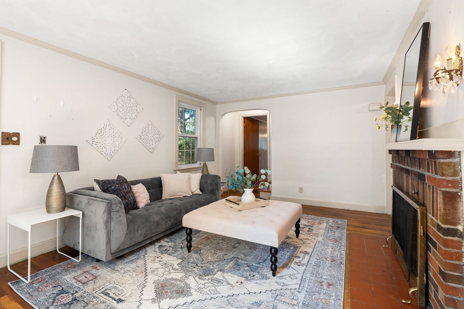 51 Iroquois Road Arlington — Photo 9 of 34