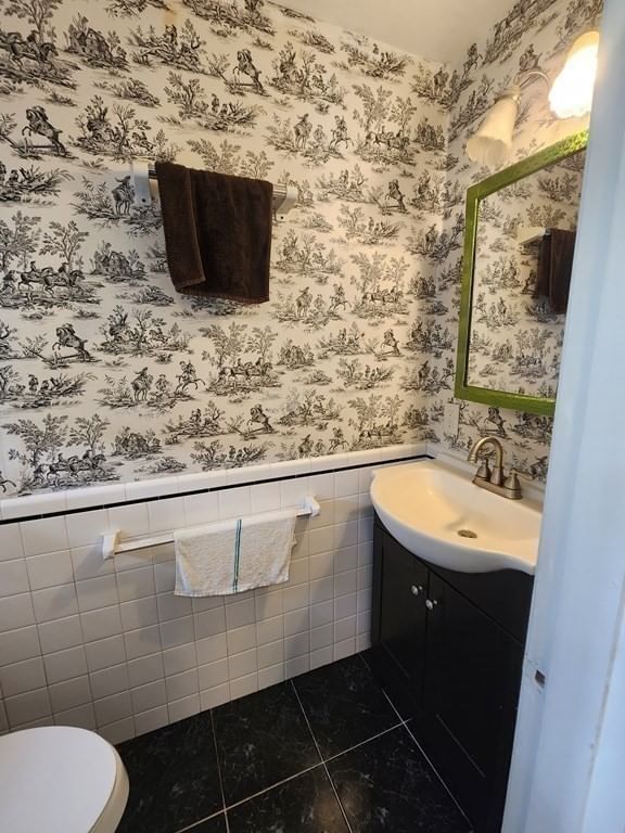 203 Burncoat St Worcester — Photo 15 of 41