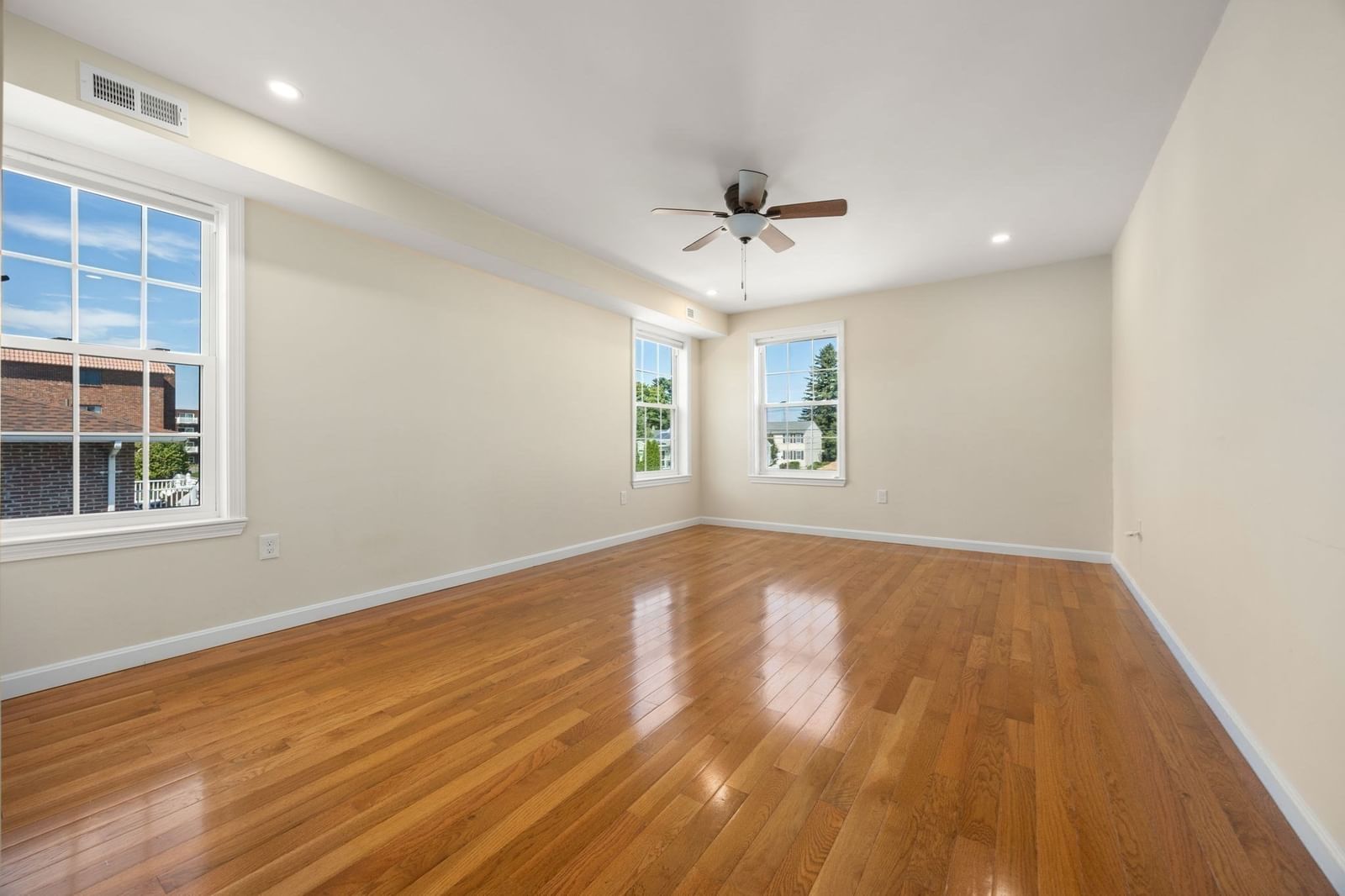 89 Devir St Malden — Photo 12 of 29