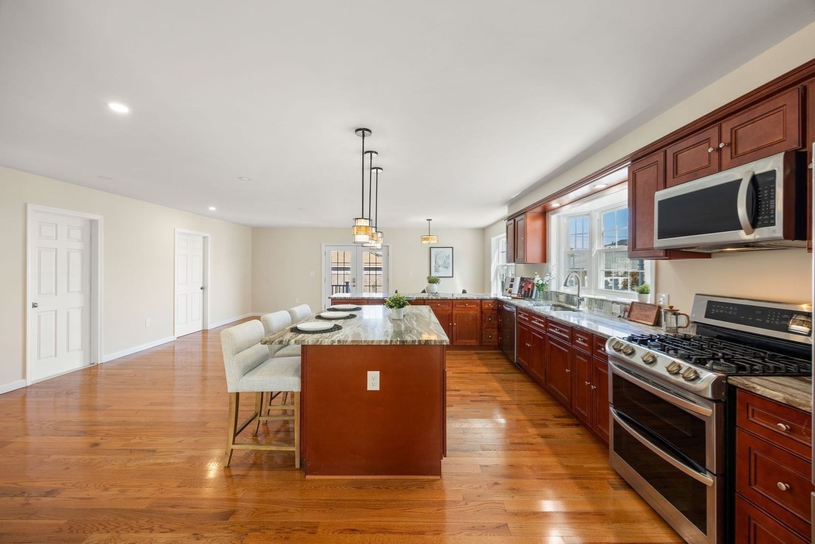 89 Devir St Malden — Photo 17 of 29