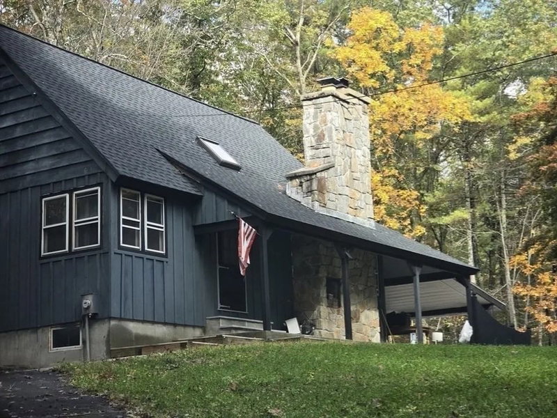 143 Hudson Rd
