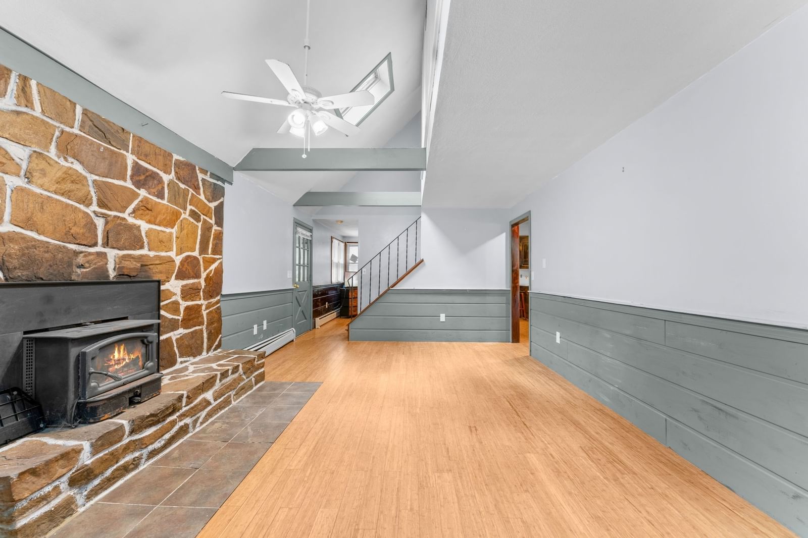 143 Hudson Rd Stow — Photo 8 of 38
