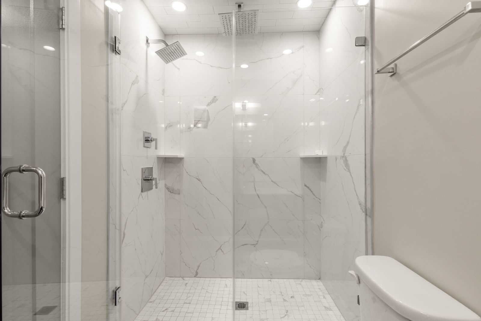 178 Robertson St #2 Quincy — Photo 15 of 21