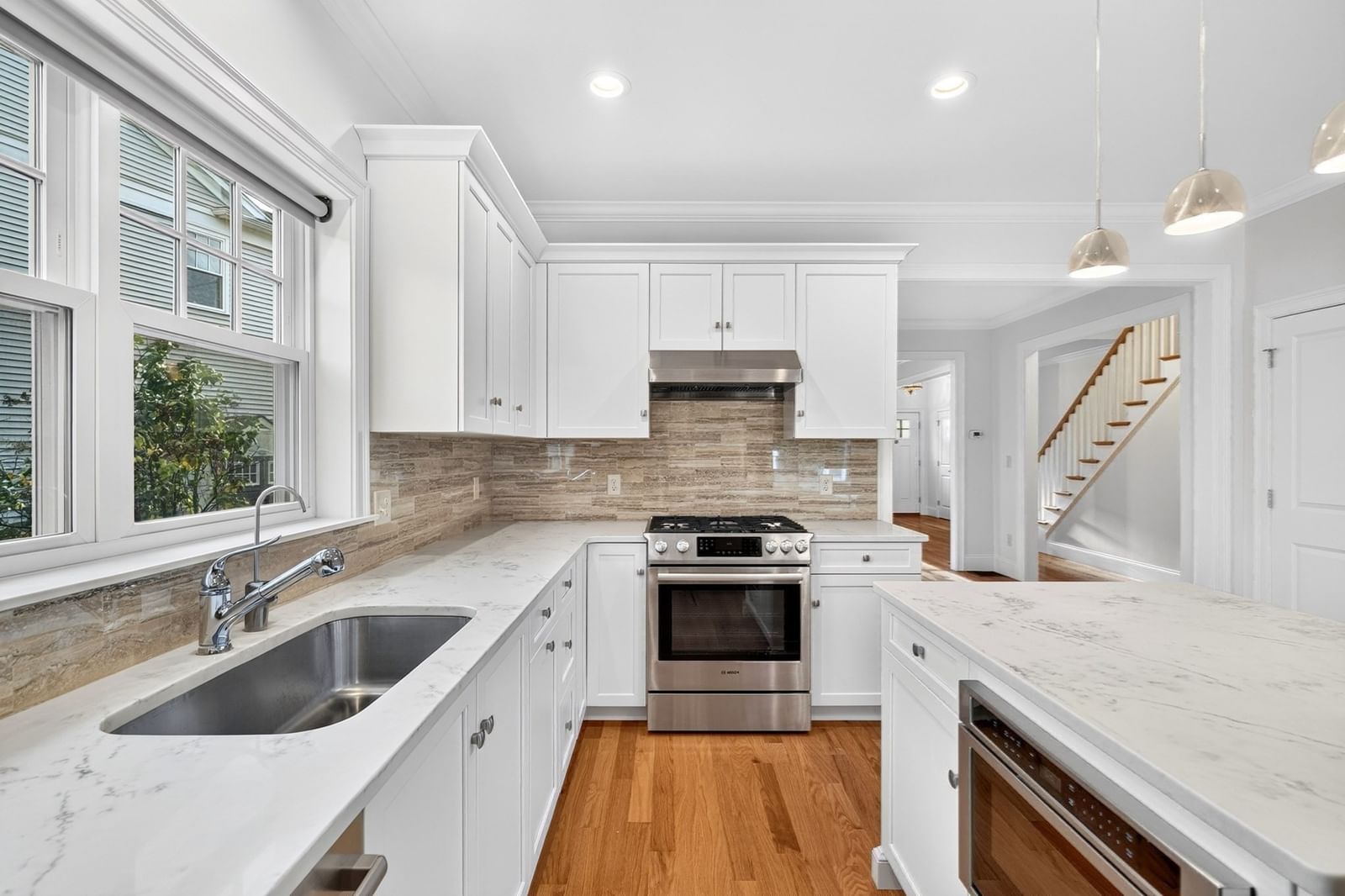 54 White St #54 Belmont — Photo 7 of 32
