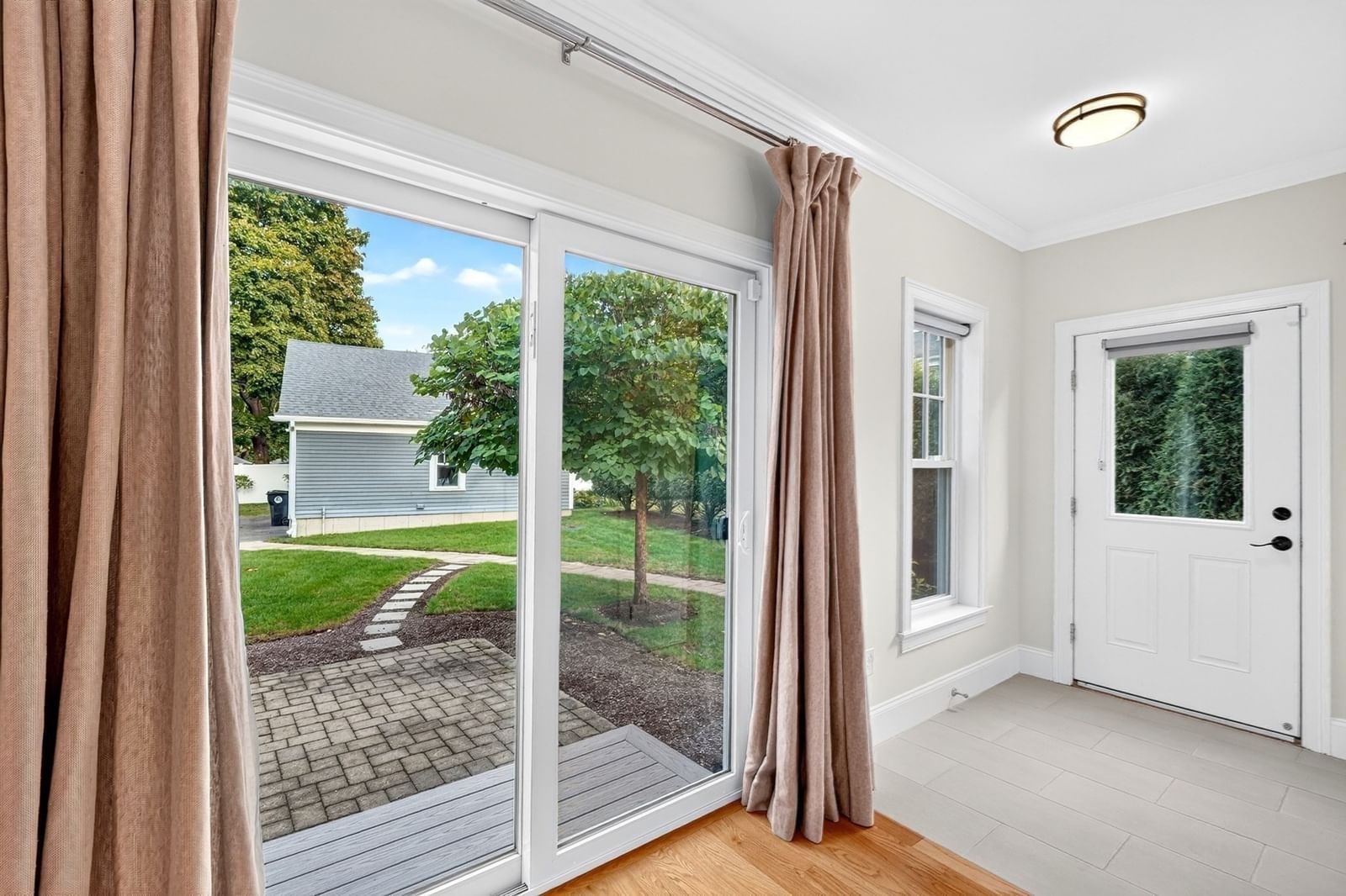 54 White St #54 Belmont — Photo 9 of 32