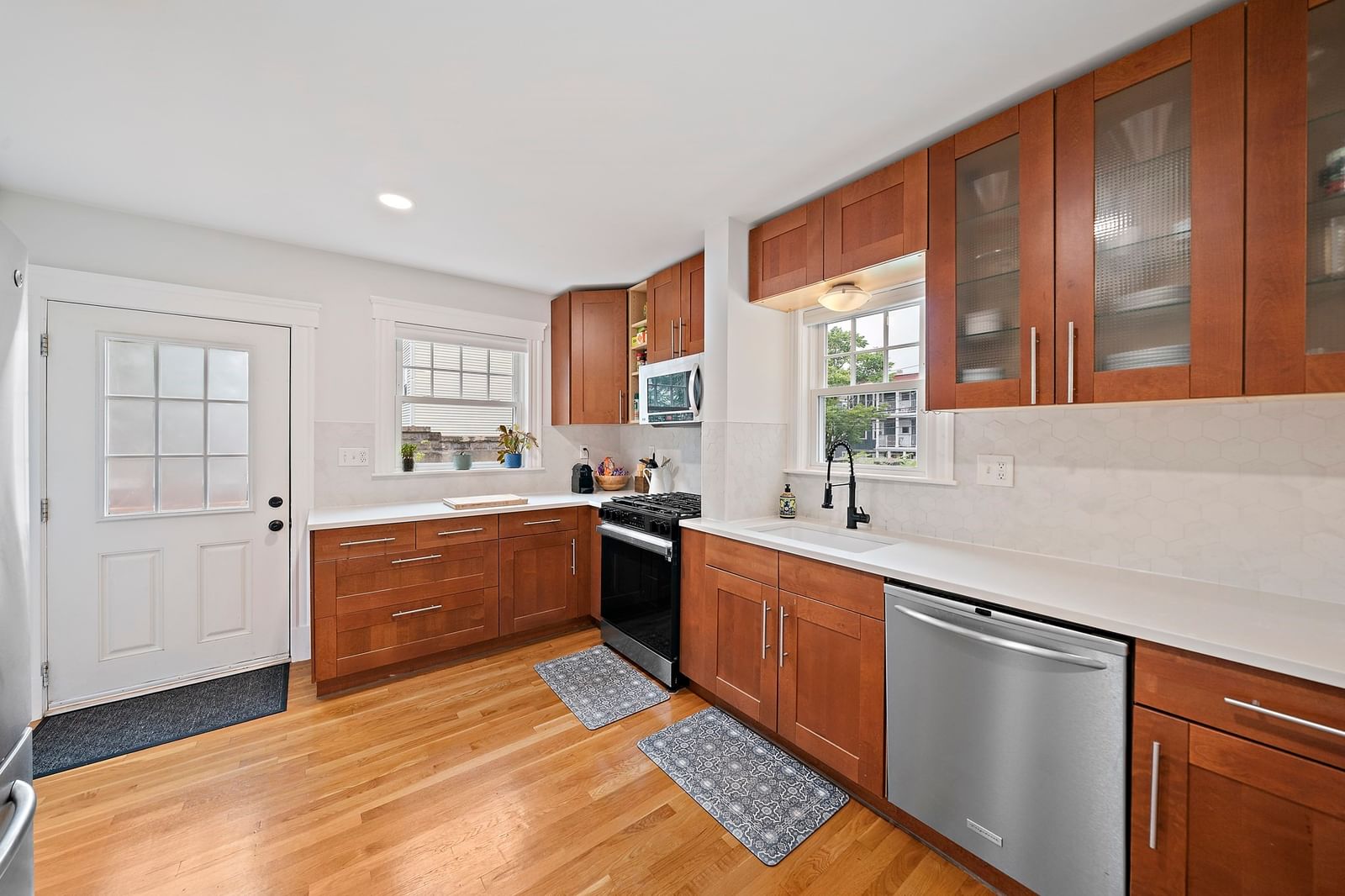 224 Summer St #1 Somerville — Photo 4 of 30