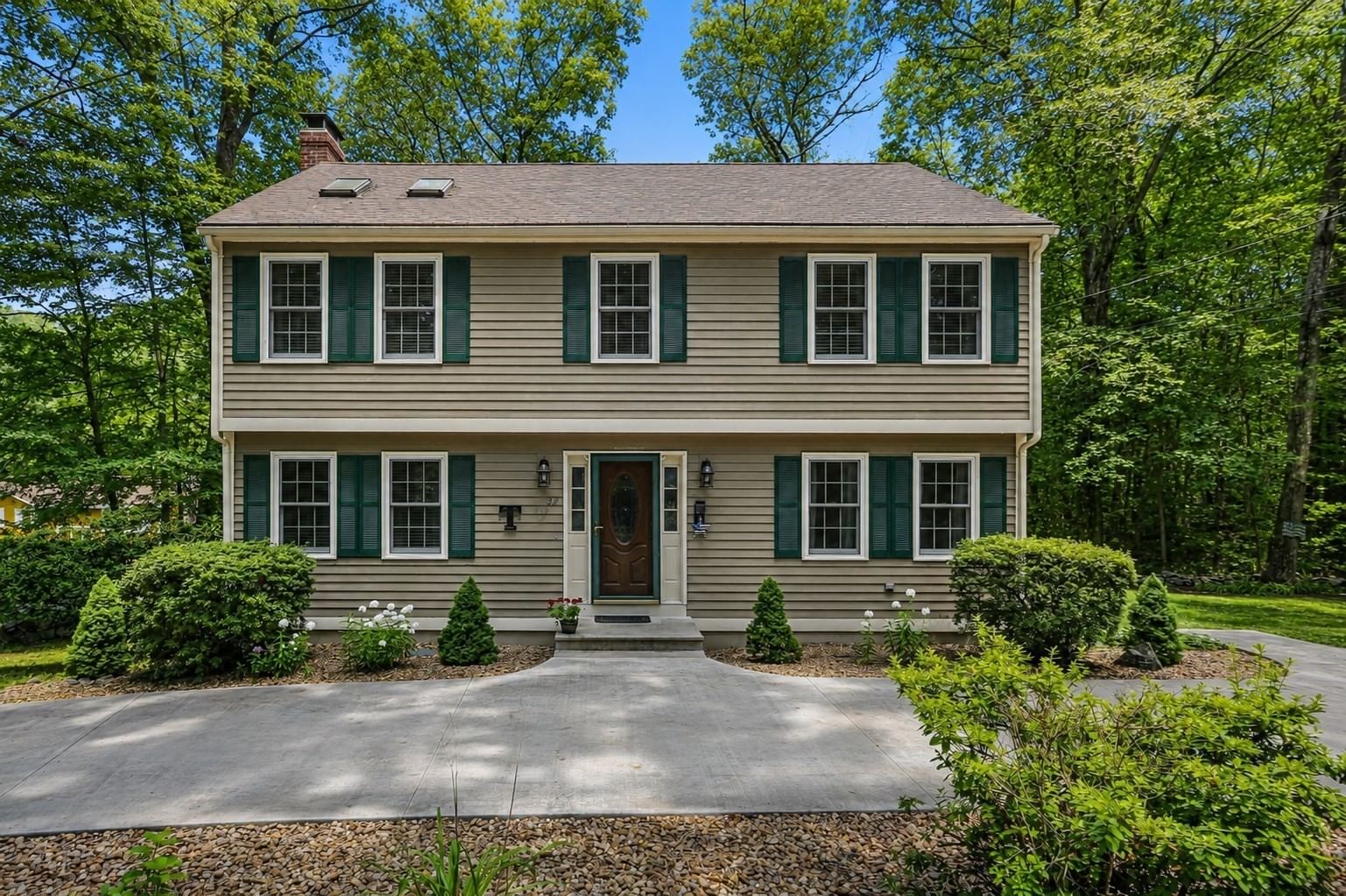Property at 32 Sibley Rd, Sutton, MA 01590