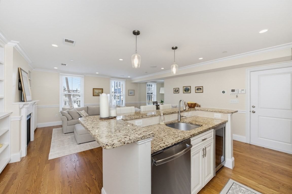 21 Salem St #2 Boston — Photo 15 of 30