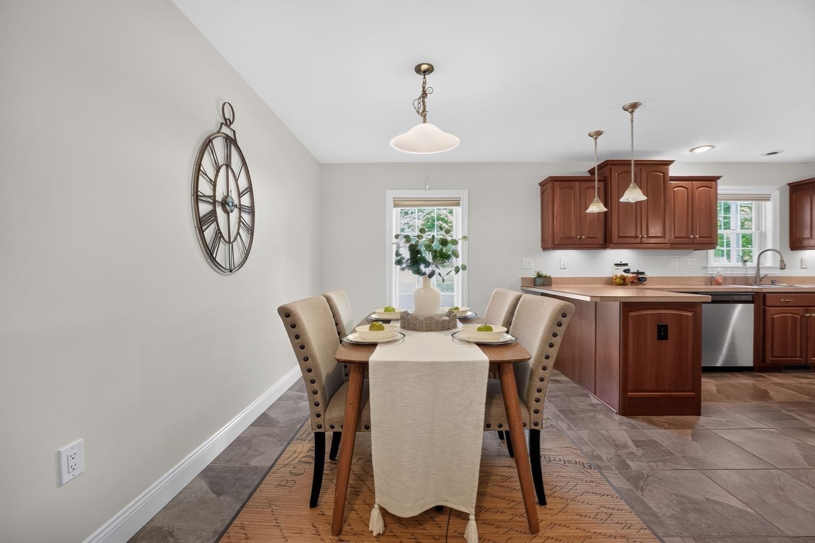 2 Leslie Court Rockland — Photo 19 of 32