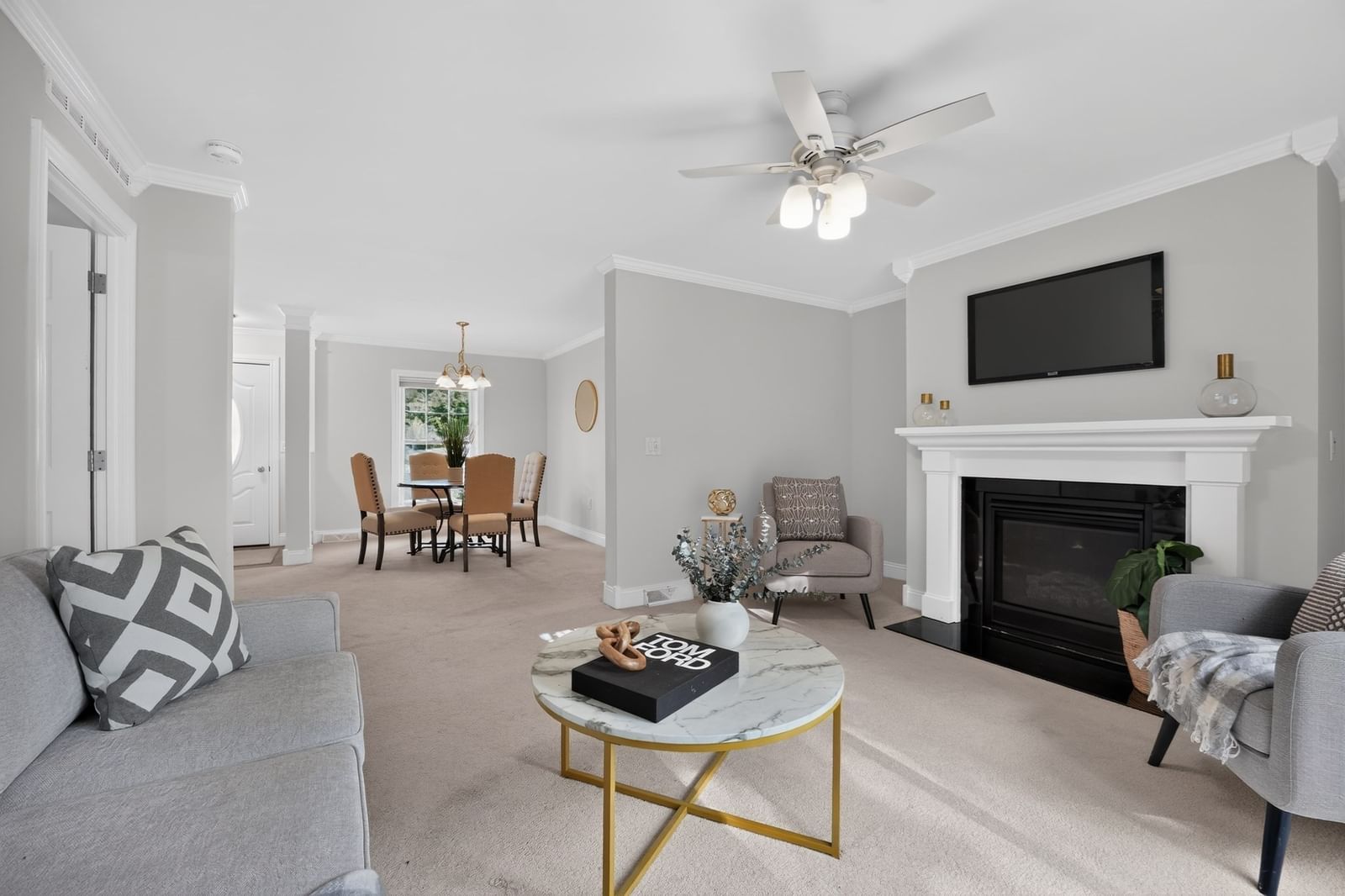 2 Leslie Court Rockland — Photo 2 of 32