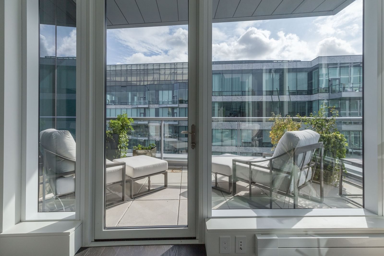 22 Liberty Drive #PH1G Boston — Photo 5 of 16