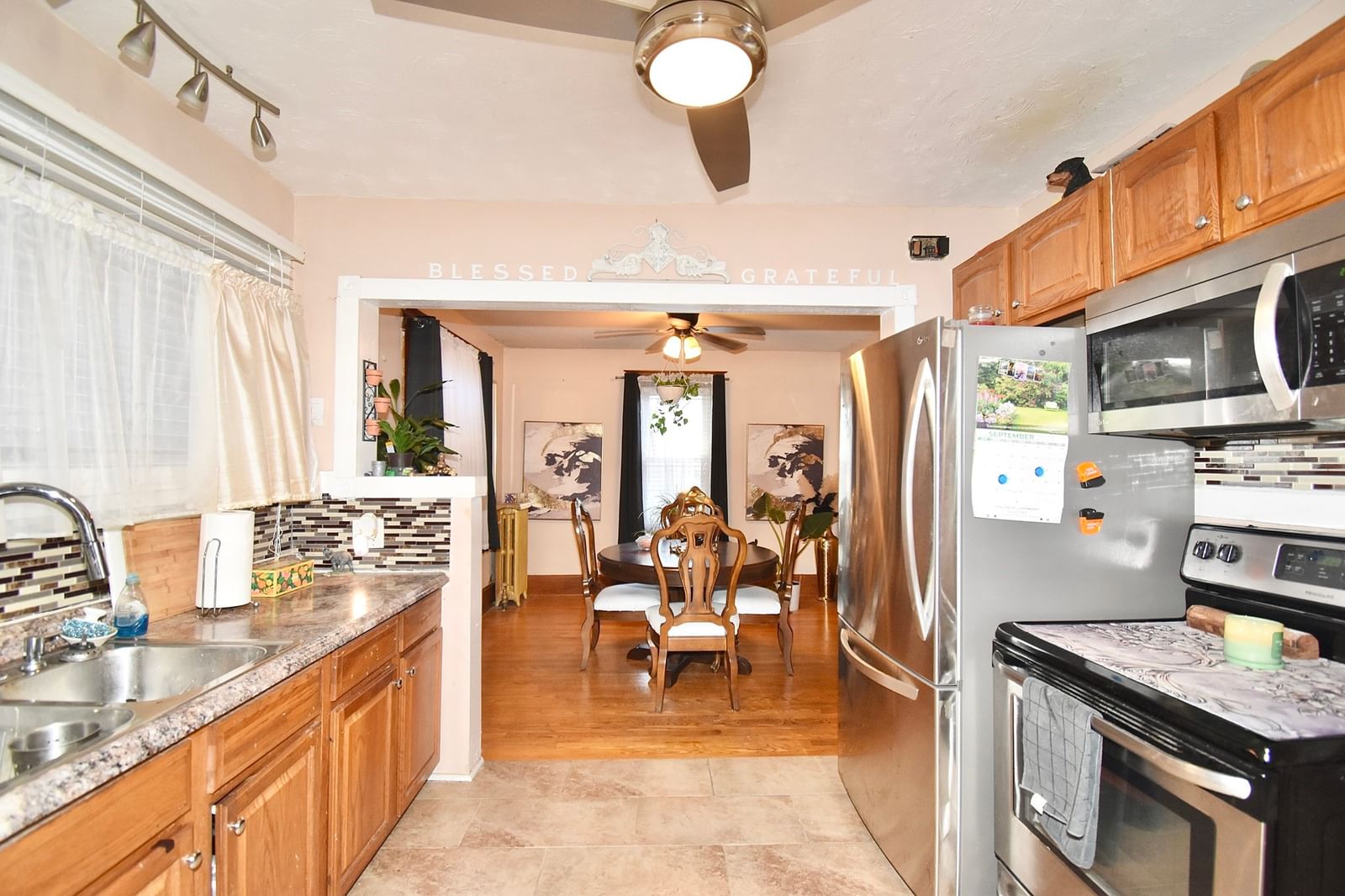 1245 Bay St Springfield — Photo 7 of 38