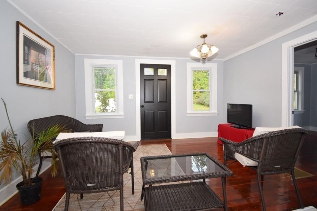 433 Putnam Hill Rd Sutton — Photo 10 of 34