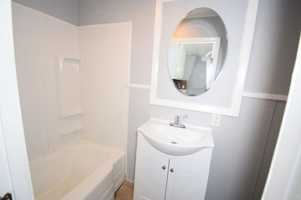 433 Putnam Hill Rd Sutton — Photo 16 of 34