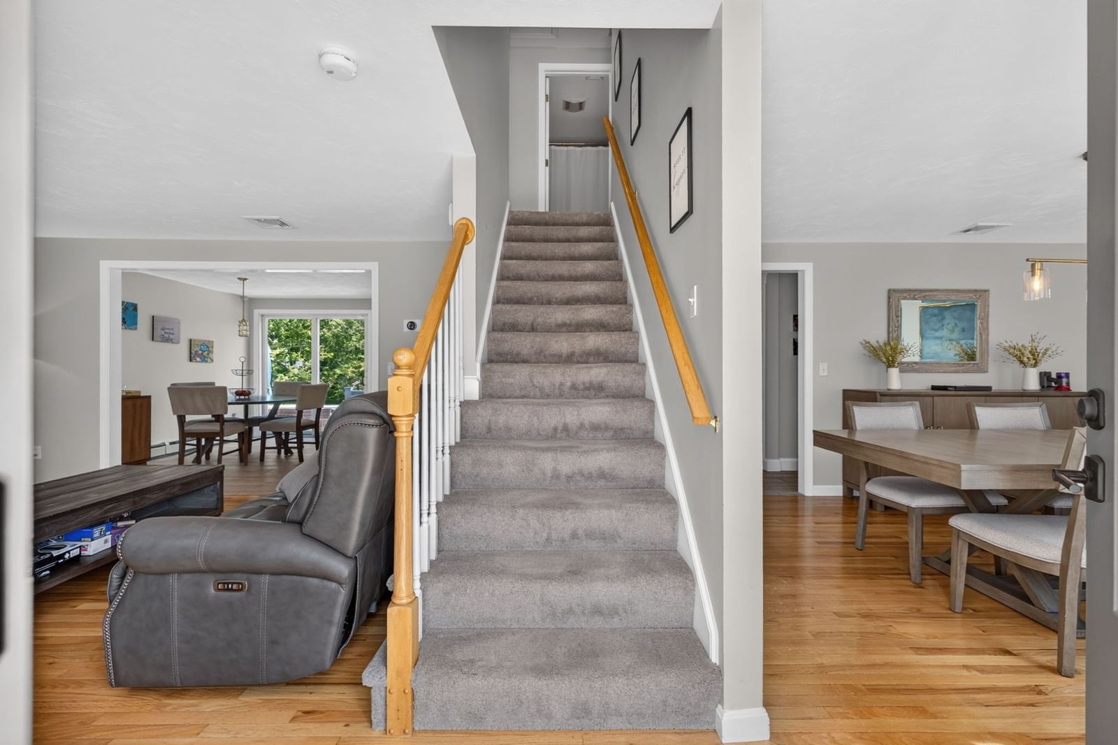 68 Metacomet Ave Taunton — Photo 12 of 39