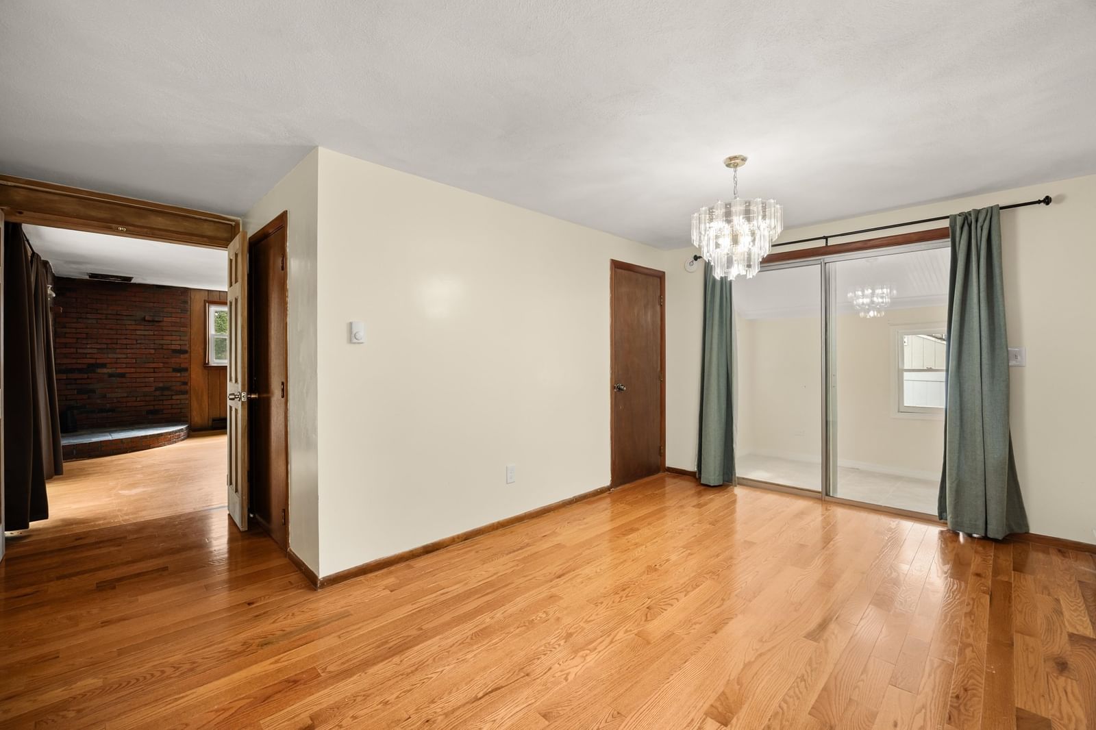 108 Welsford St Brockton — Photo 2 of 41