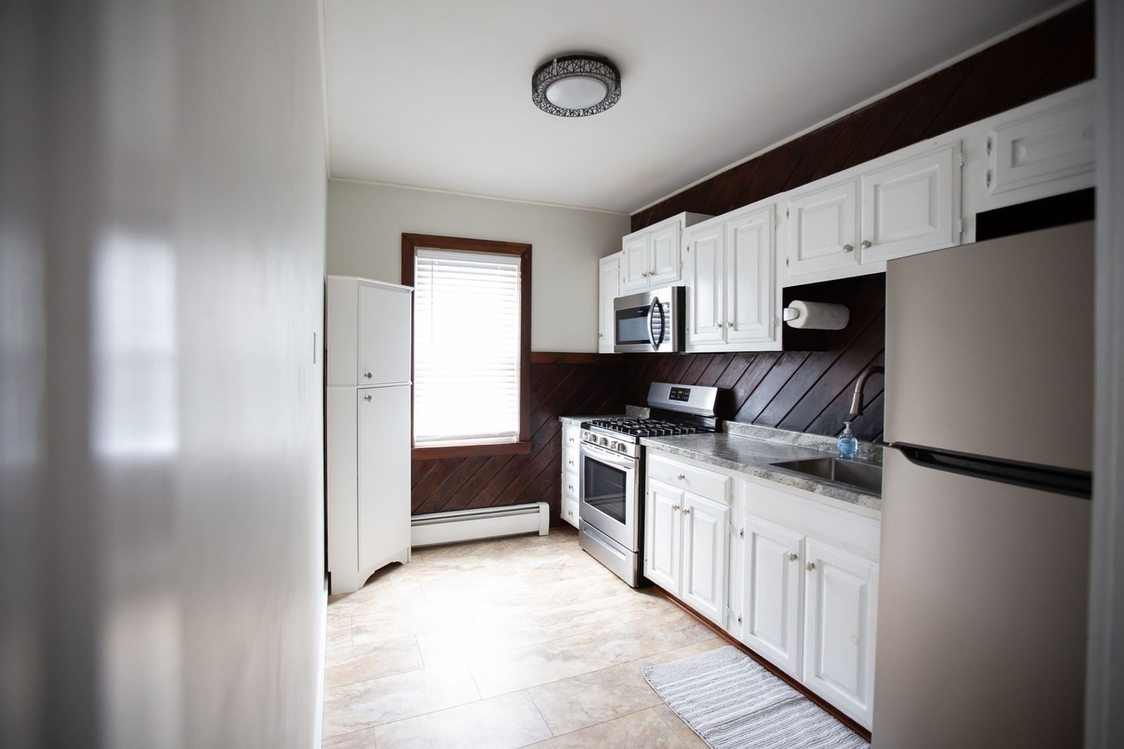 23 25 Brewster Street New Bedford — Photo 14 of 33