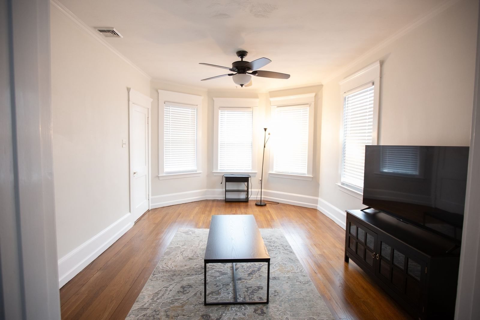 23 25 Brewster Street New Bedford — Photo 19 of 33