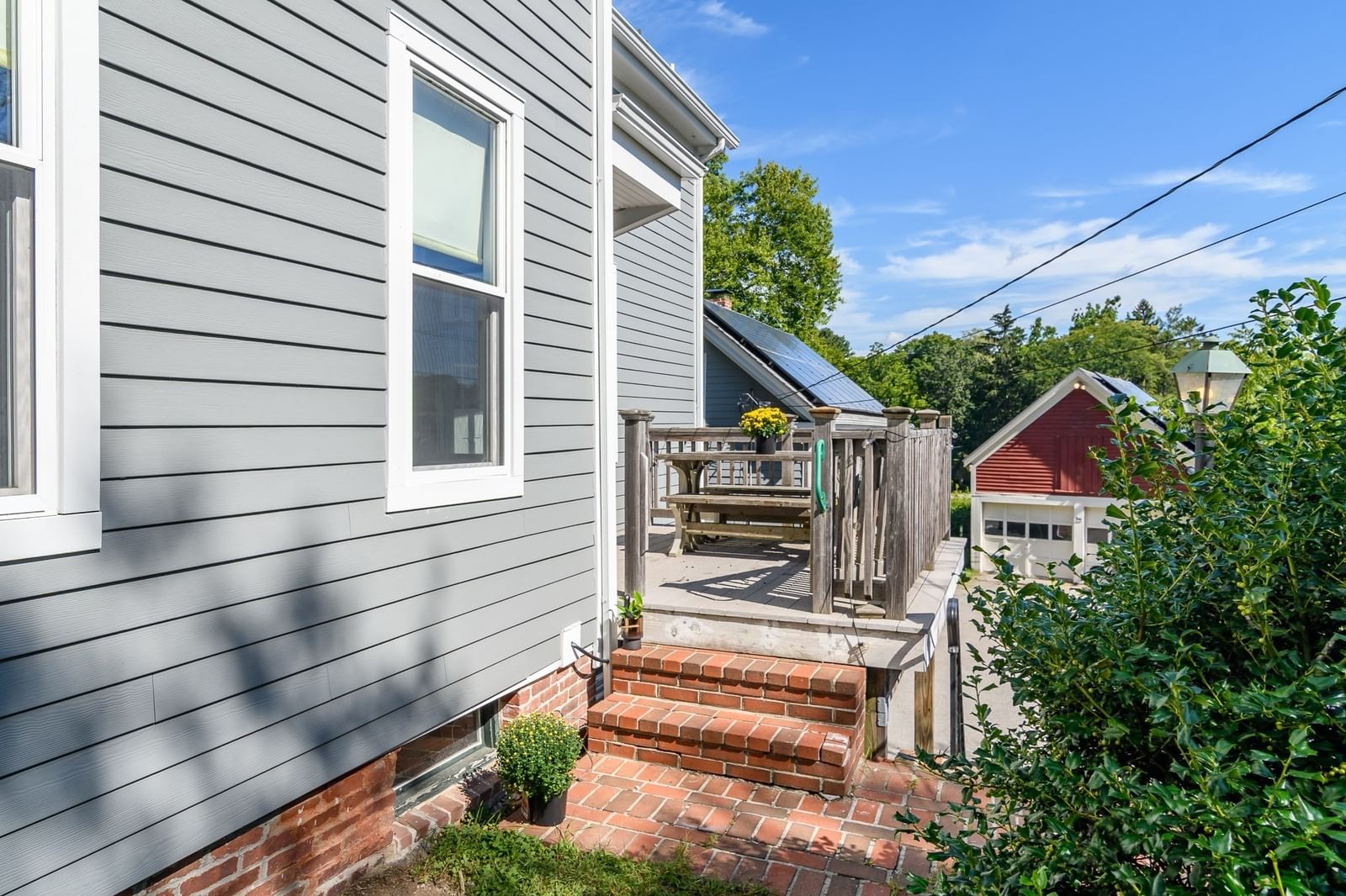 164 Union St Natick — Photo 4 of 30
