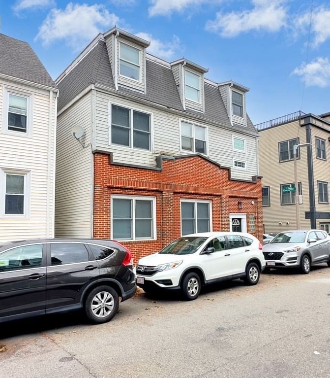 550 E 3rd Street Boston — Photo 4 of 18