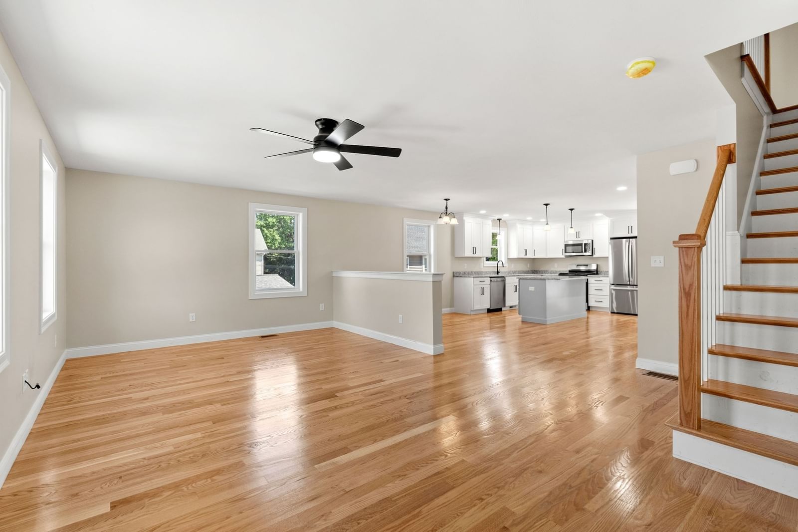28-30 Quigley Ave Chelmsford — Photo 3 of 25